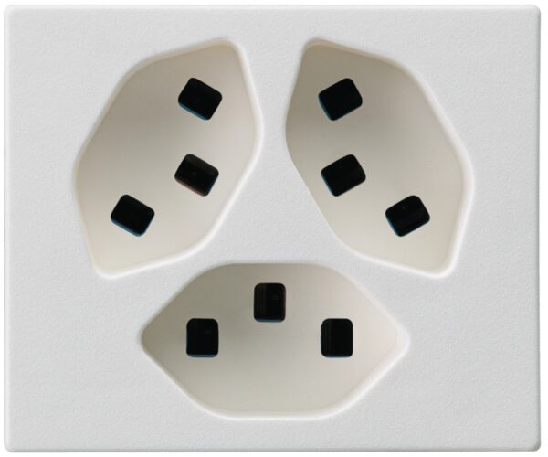 Produktbild FLF 323 101  -  FLF Steckdose 3xT23-parallel, weiss